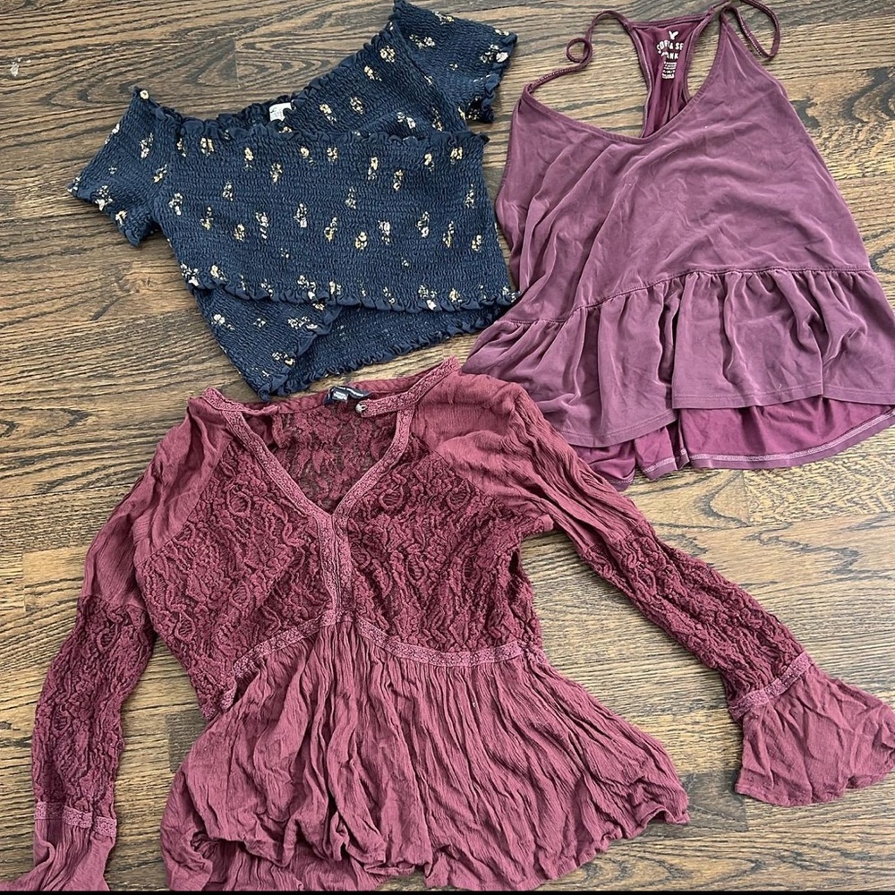 American Eagle bundle of tops